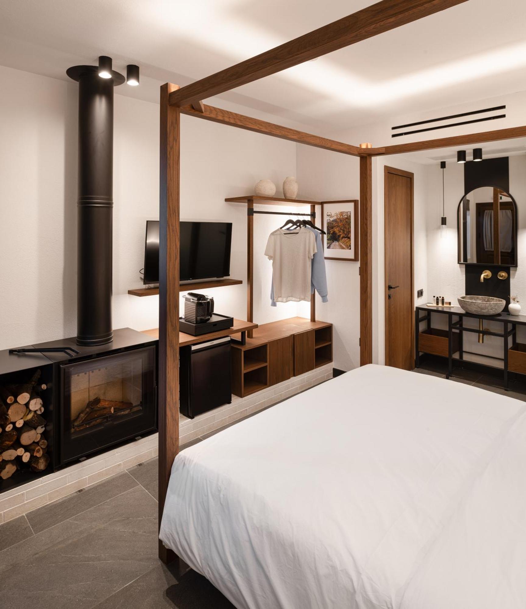 Unedo All Seasons Boutique Hotel Palaios Panteleimonas Extérieur photo
