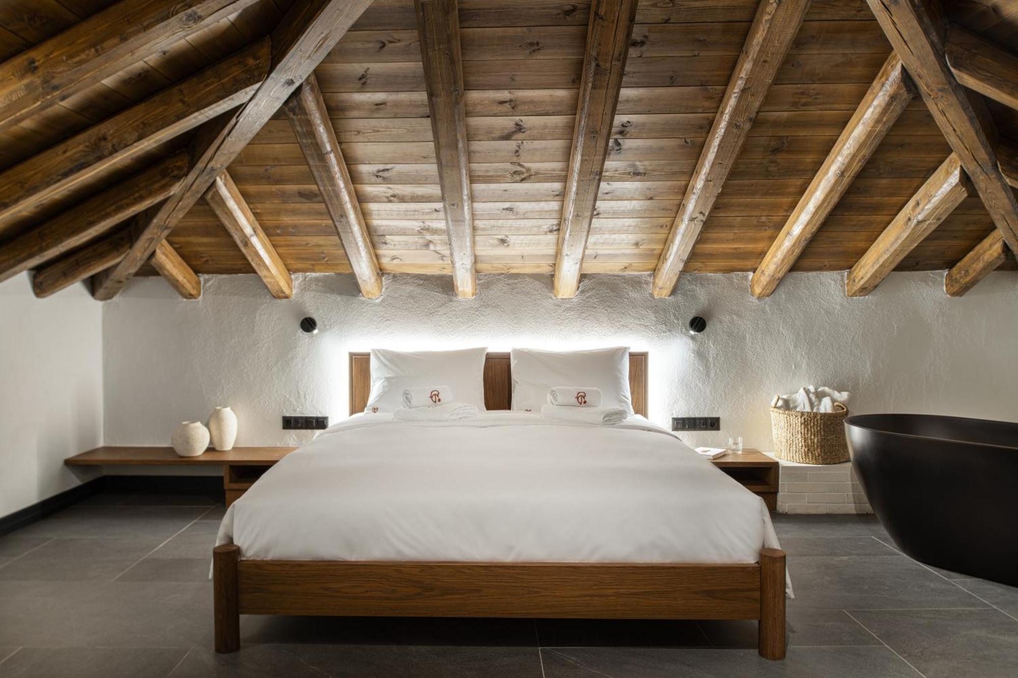 Unedo All Seasons Boutique Hotel Palaios Panteleimonas Extérieur photo